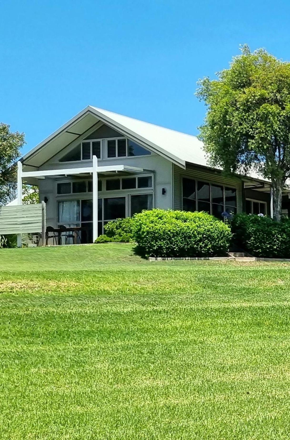 Elfin Hill Vineyard Accommodation Pokolbin Bagian luar foto